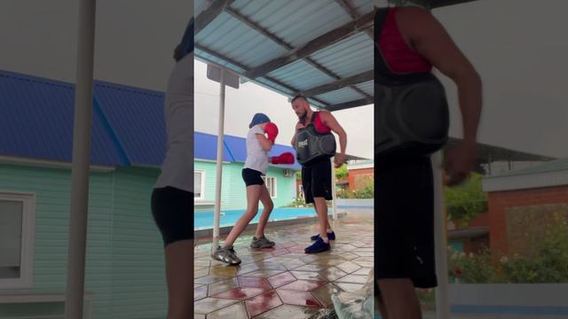 Тренировки по боксу на море