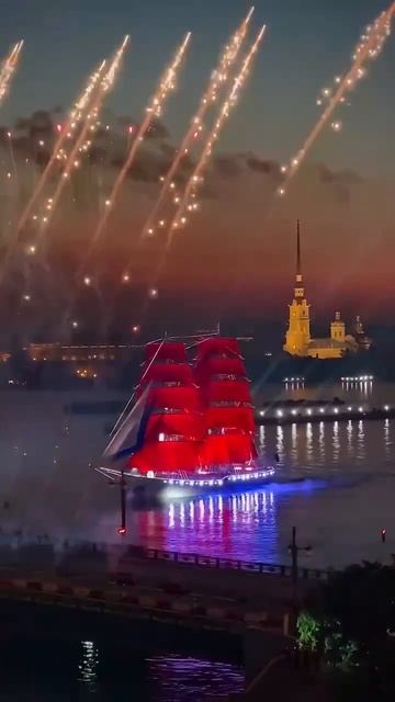 😍 Кадры вчерашнего вечера с разных точек города