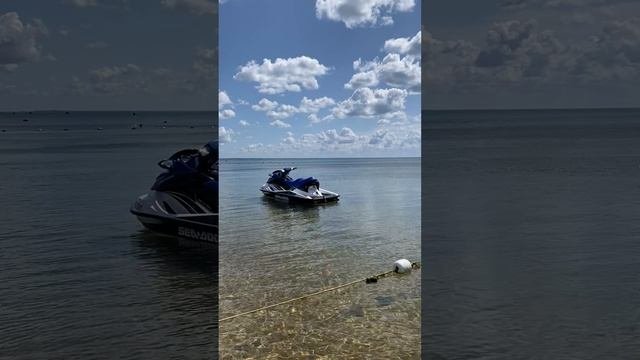 Рабочая погода. По прогнозу - дождь. Будем посмотреть.