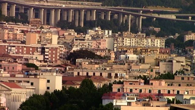 Месси́на — город в области Сицилия