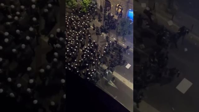 Сербия  митинг