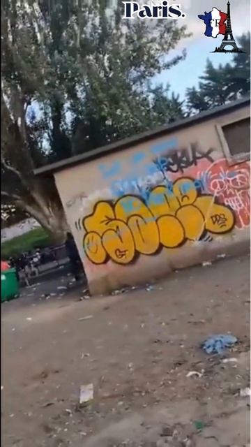 Париж, цветущий сад