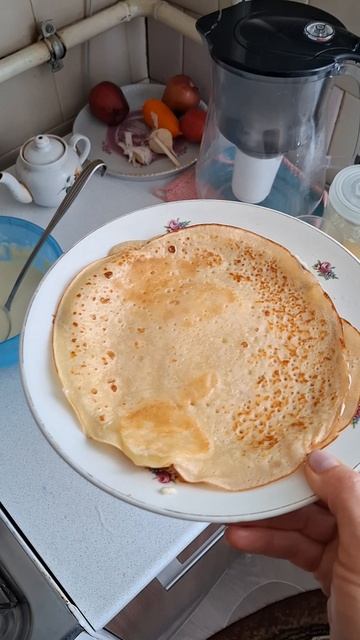 Блины с домашним молоком, яйцом и маслом