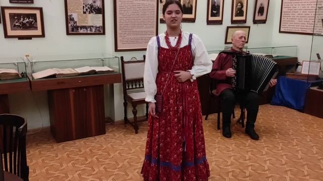Моя Россия /Я. Дронов