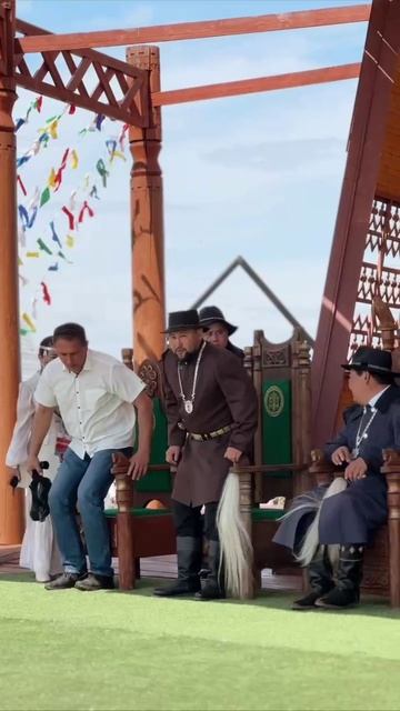 ВВ Якутске сегодня торжественно открыли Ысыах Туймаады-2025! Делегации из ДНР, Казахстана, Китая