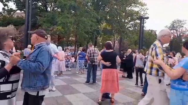 ШУМИТ РЯБИНА ТАНЦЫ ХАРЬКОВ ИЮНЬ 2025