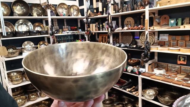 Кованая поющая чаша Plain antique тонкостенная ( 19,7 см, нота: Ре, 146 Гц ) / shamanic.moscow