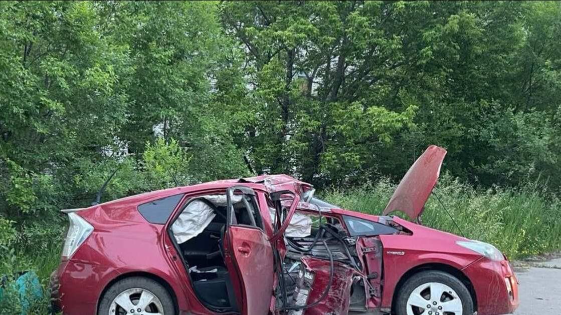 17-летний водитель погиб, влетев на авто в столб в Комсомольске-на-Амуре