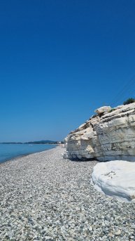 БЕЛЫЕ СКАЛЫ .В МОРЕ