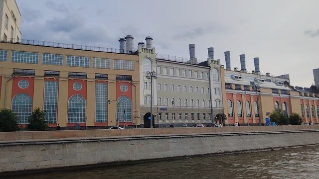 Старинное здание Мануфактура, Москва конец 19 века.