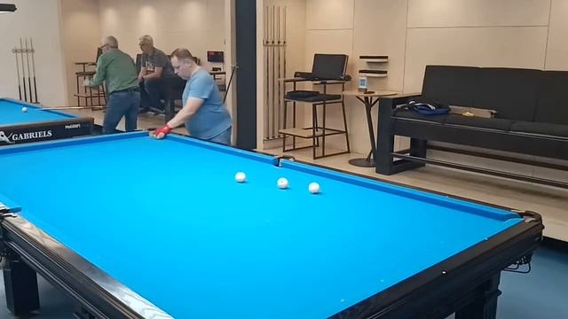 Русский бильярд: 2 борта в угол