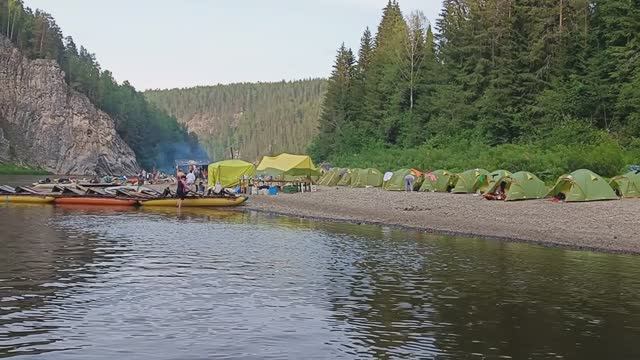 Сплав по реке Серебряная с выходом в Чусовую. Часть 2 Покорение знаменитого к. Высокий (Великана).