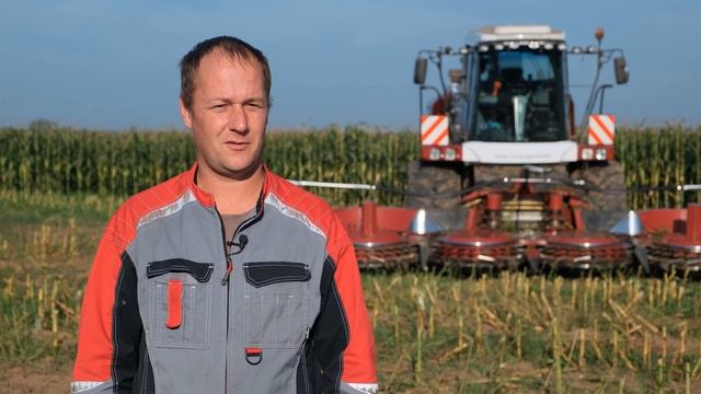Механизатор Псковской области стал героем проекта Ростсельмаш "Мы механизаторы"