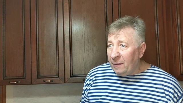 Пельменная ( 1 мужик ).mp4