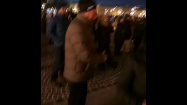 Уличные музыканты в СПб. Зима,- 25!