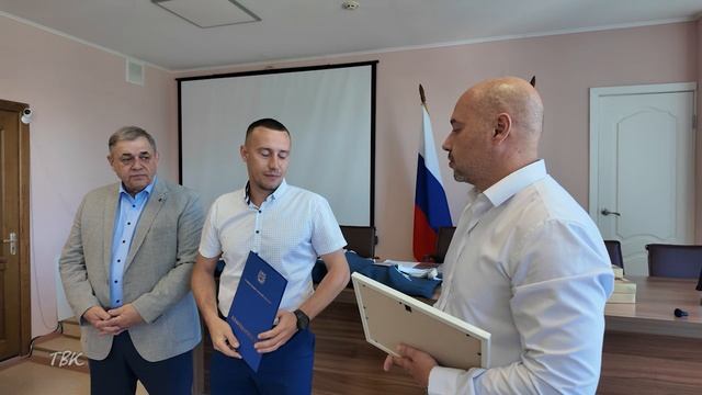 В Колпашеве состоялась торжественная церемония награждения ветеранов СВО и школьников