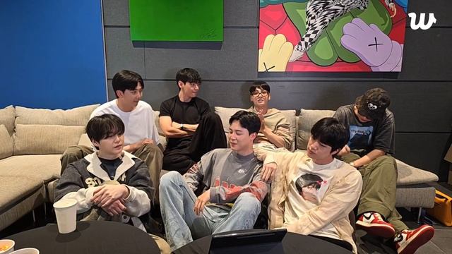 БТС вернулись. WEVERSE Live BTS 2025.07.01.