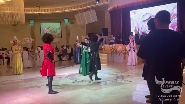 Заказать кавказские танцы на свадьбу, юбилей и корпоратив в Москве - лучшая дагестанская лезгинка на