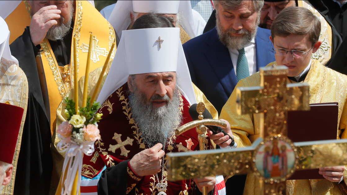 В РПЦ назвали решение лишить главу УПЦ гражданства жестким политическим актом