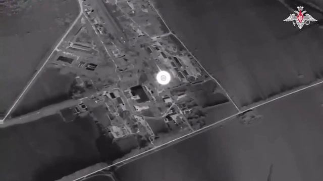 Прилёт дрона-камикадзе «Герань-2» по складу боеприпасов 56-й ОМПБр ВСУ в Краматорске. Военный О...