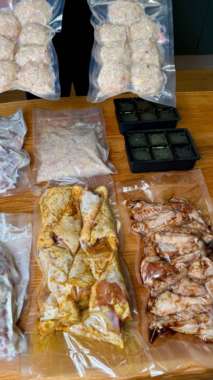Заготовка впрок из 5 домашних куриц