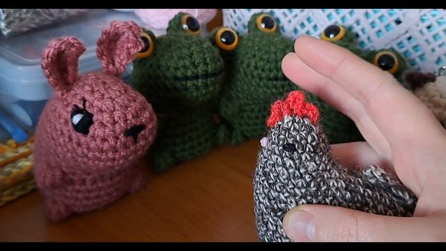 Игрушки крючком/Лягушки/кабибара/курочки
