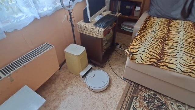 ВЛОГ: Стоит ли покупать робот-пылесос