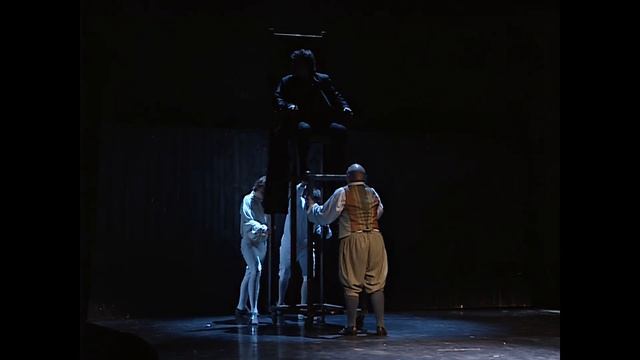 "Дон  Жуан" режиссер А.Морфов, в главной роли А.Баргман Театр им.В.Комиссаржевской 2004 г.