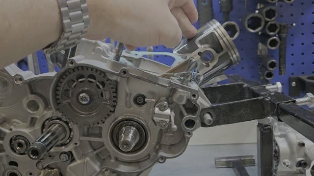 Ревизия двигателя Z300, нет стопорного кольца с завода