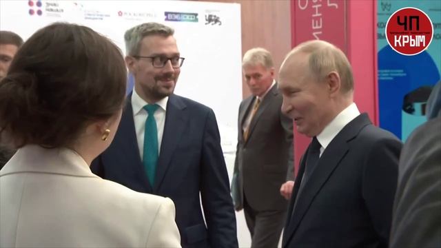 Владимир Путин анонсировал свой телефонный разговор с президентом США Дональдом Трампом.