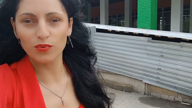 Вся в делах//Последний рабочий день