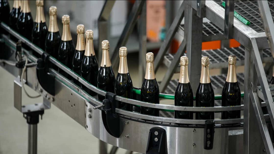ВОЗ призвала повысить цены на табак, алкоголь и сладкие напитки на 50%
