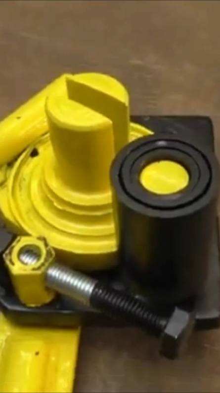 Как сделать Приспособление из ступицы