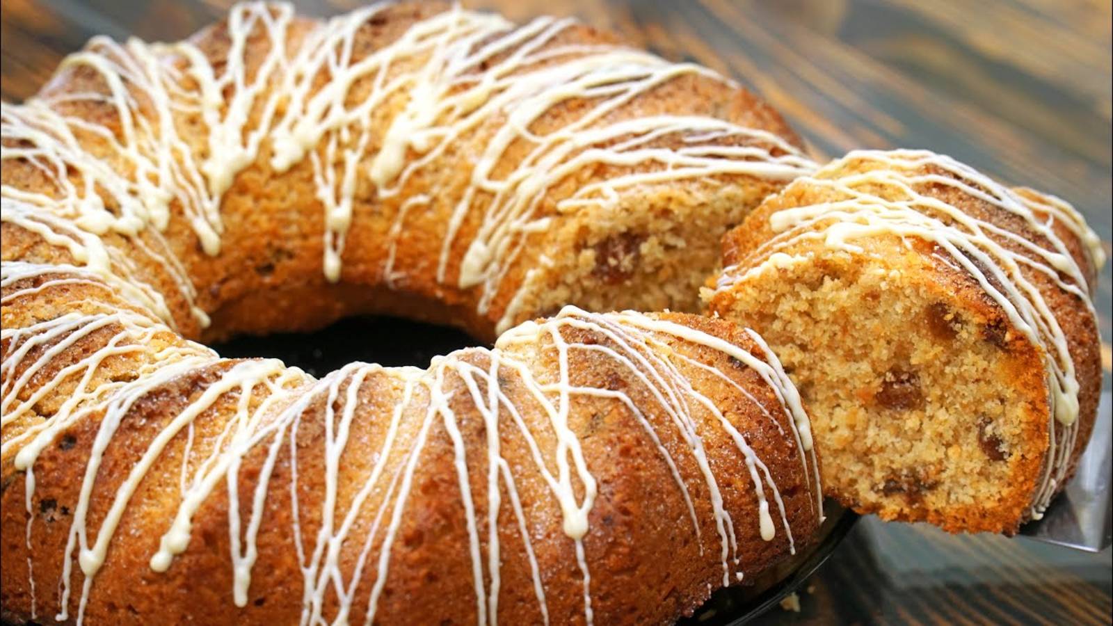 ЛУЧШЕ СРАЗУ ДВЕ ПОРЦИИ! ПОТРЯСАЮЩЕ ВКУСНЫЙ ОРЕХОВЫЙ КЕКС Рецепт Выпечка _ Кулинарим с Таней