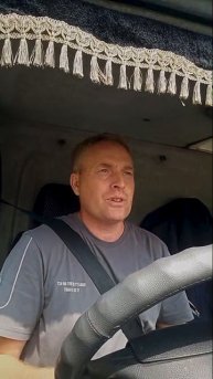 Когда не с кем поговорить в дороге 😄