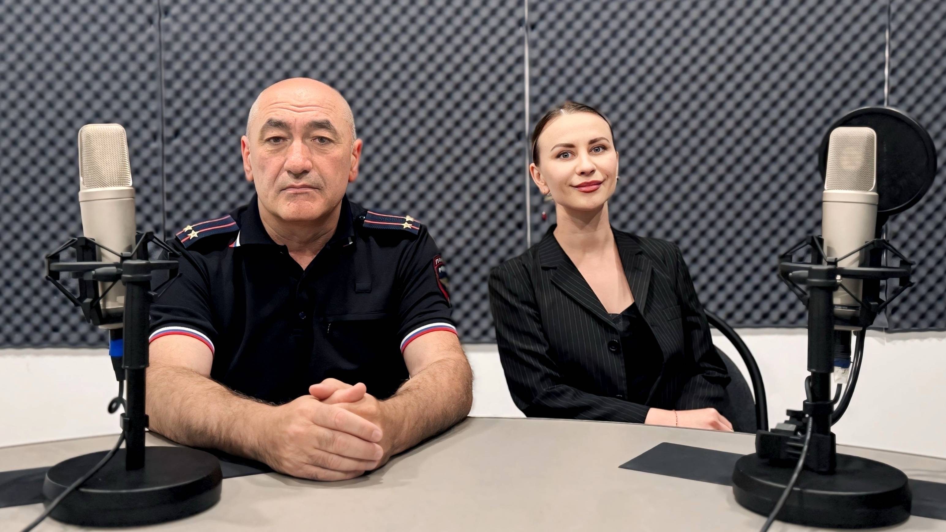 Жители КБР узнали о деятельности Госавтоинспекции из радиоинтервью