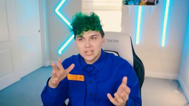 Милс PLAY - Принесла в ШКОЛУ - ТАРАКАНОВ 😂 СМЕШНЫЕ ЗАМЕЧАНИЯ в ШКОЛЕ 😂 ВЕСЕЛЫЕ ИСТОРИИ со ШКОЛЫ мо