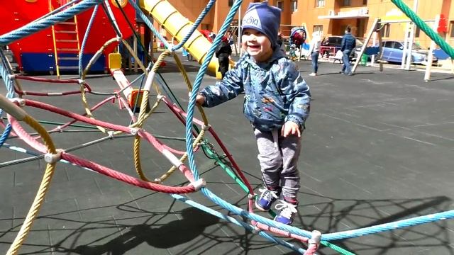 Рома и Диана СУПЕР! Детская Площадка КОРАБЛЬ ВЛОГ Рома Играет на площадке VLOG Kids Playground Fun P