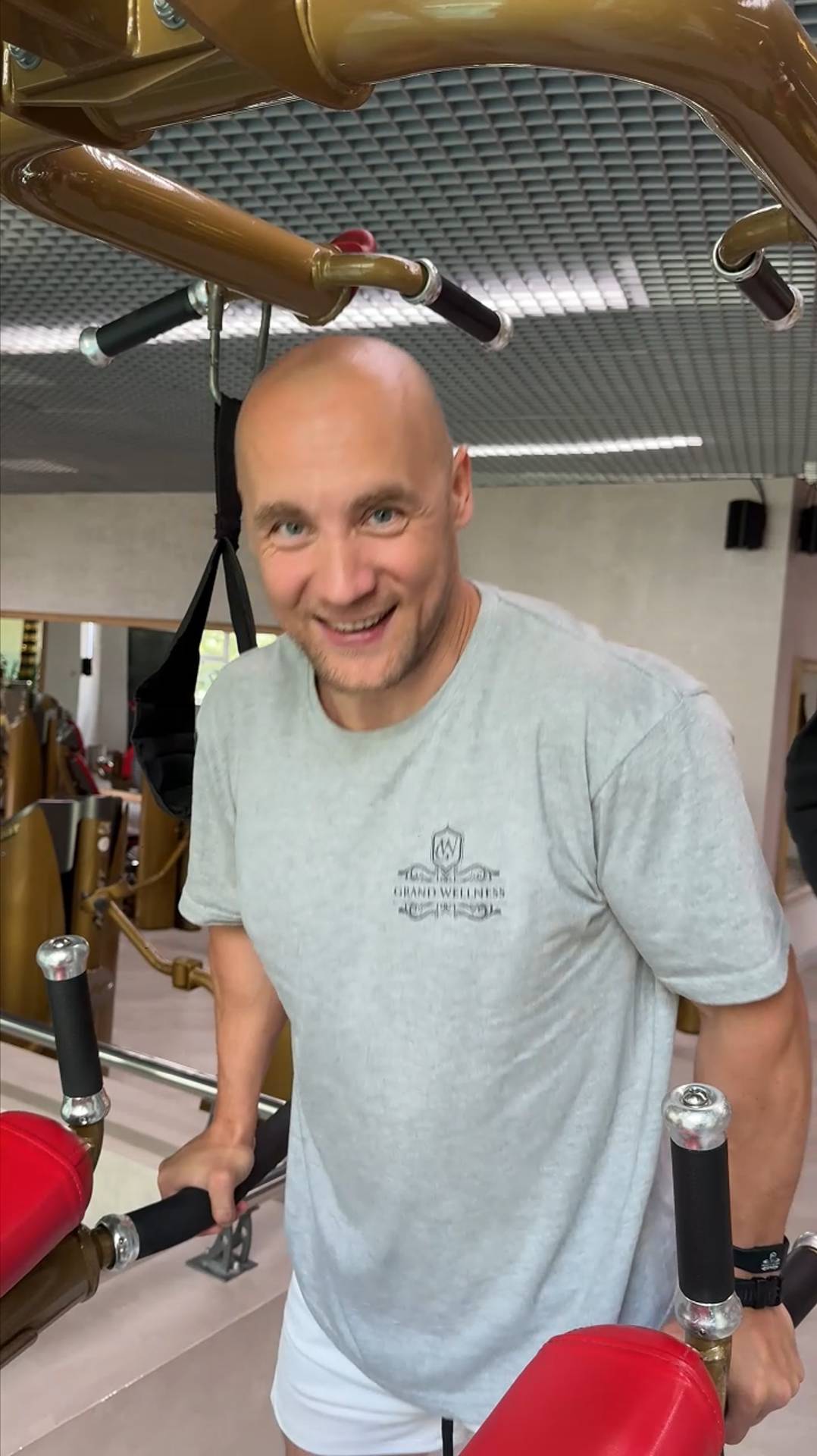 Когда в Grand Wellness Fitness столько крутых тренажёров, что хочется попробовать абсолютно всё! 🏋️