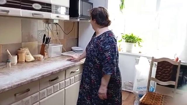 Онуфриево. Мама приехала с сыном.