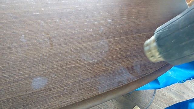Как убрать белые пятна с деревянного стола видео