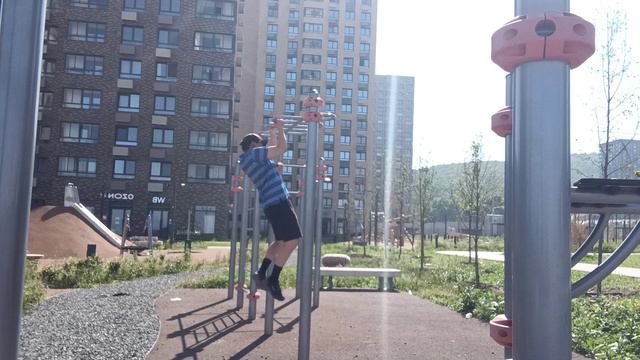 Подтягивания перед 5 км марш броска