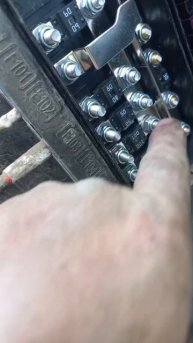 X3000 Shacman пропало все кроме климата и стартера. Решено