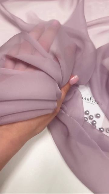 Шифоновая дымка от бренда Alberta Ferretti. Цвет дымчато-сиреневый