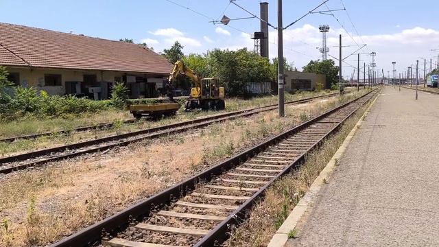 Экскаватор на комбинированном ходу