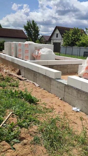 Первый ряд из газоблока/Строительство #стройка #construction #кладка