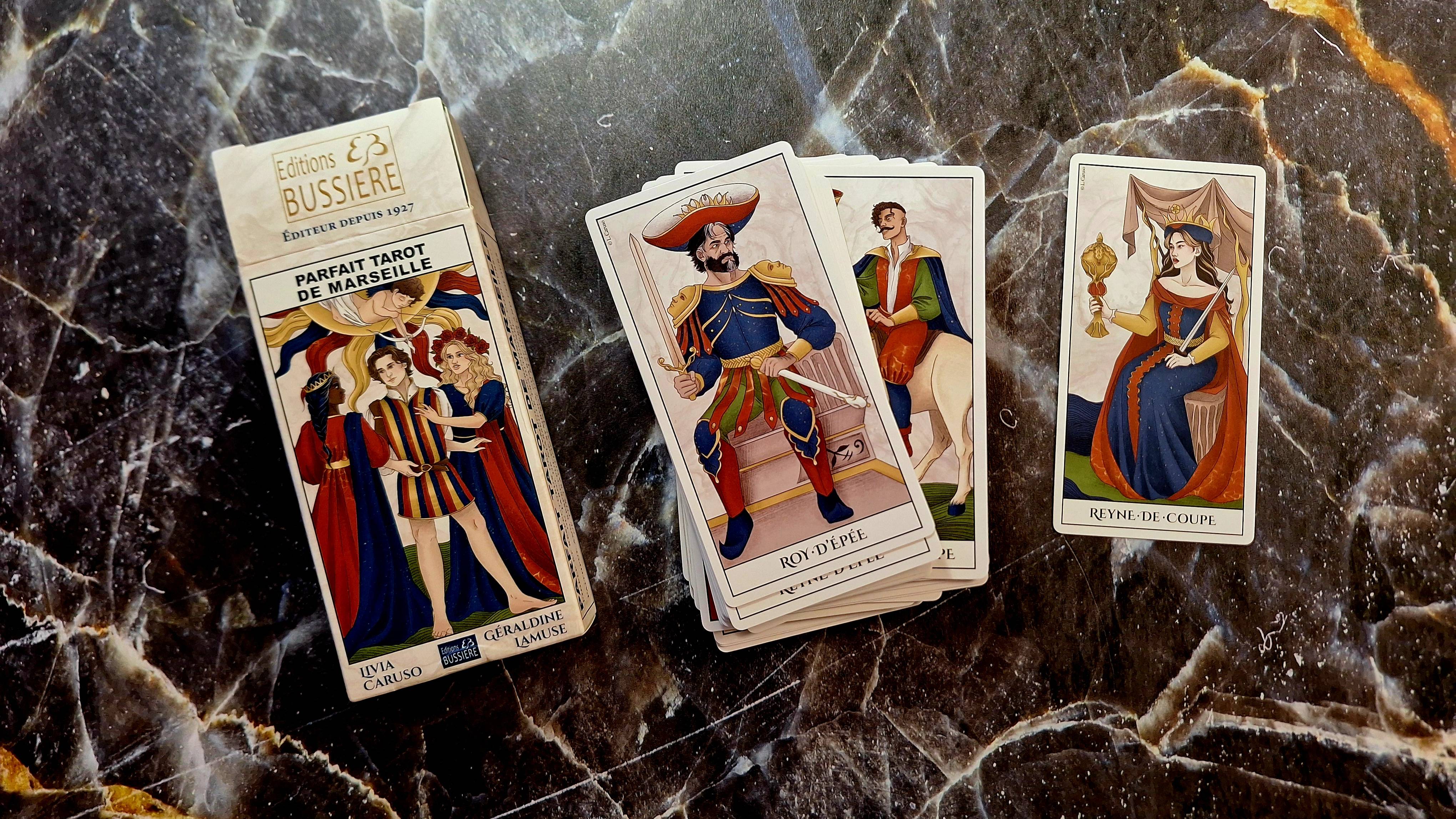 Le Parfait Tarot de Marseille🗼Идеальное Марсельское Таро от французской художницы 🎨