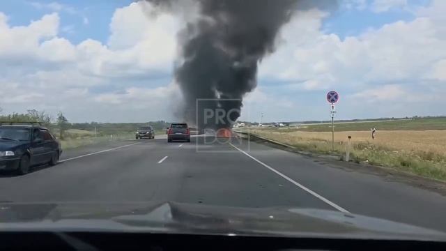 Машина сгорела на северном обходе Ростова.