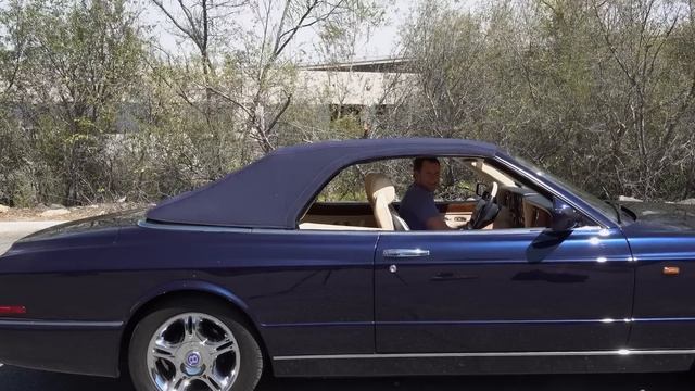 Этот Bentley Azure был пиком неприличного богатства и роскоши 90'х