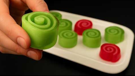 ДЕСЕРТ состоящий из одного ингредиента...🥝🍓😋    Рецепт в описании ✍️